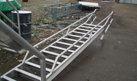 Aluminum conveyor crossover stairs above view